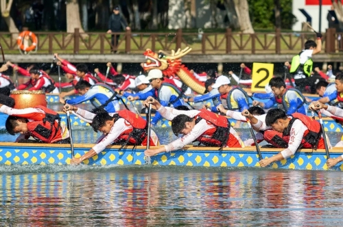 本次比赛项目为公开组22人龙舟200米,500米直道赛,共有12支队伍参赛
