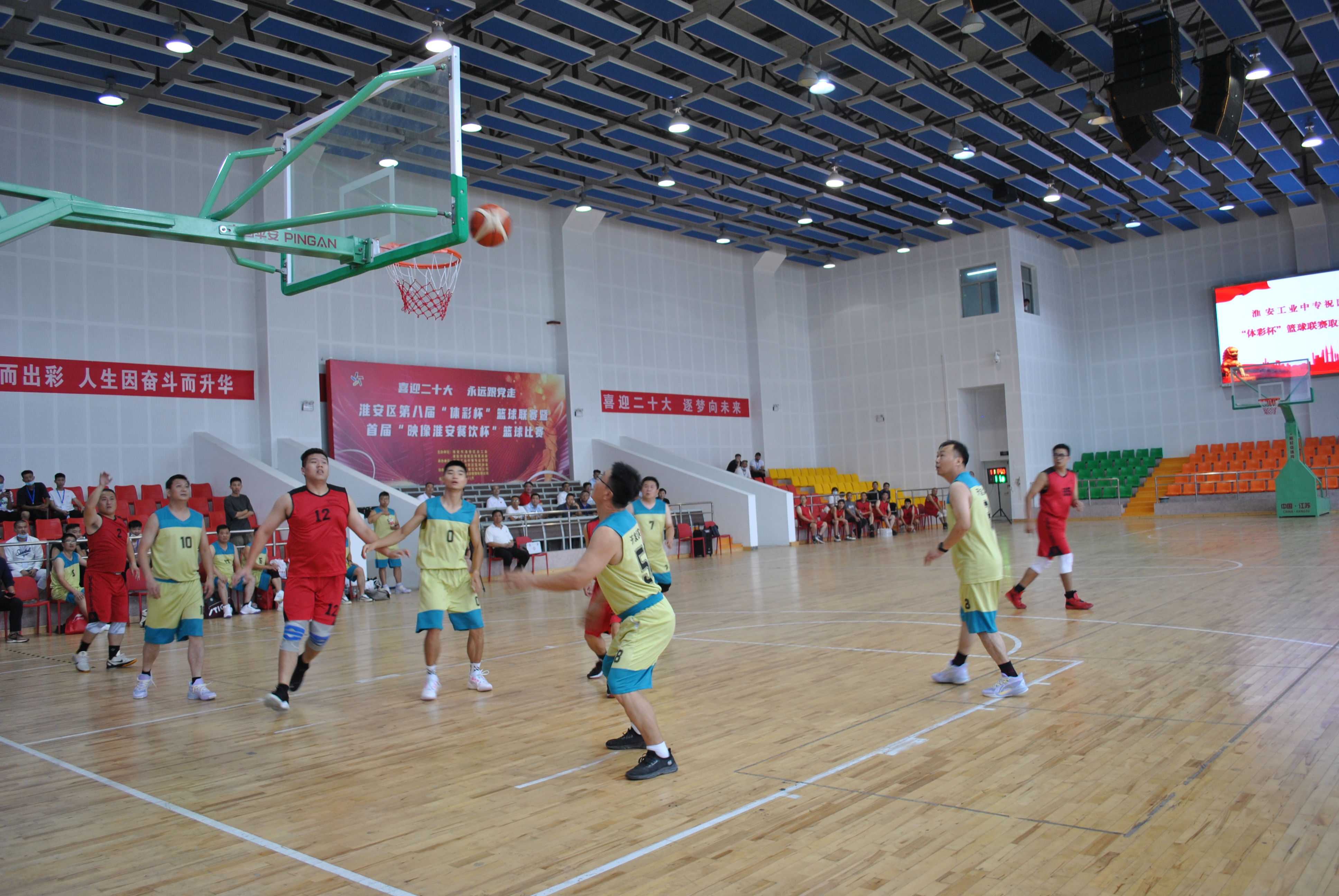 耐克中国高中篮球联赛 福建赛区在晋NBA职业联赛中文官网__实时赛程比分+球队资讯江精彩收官