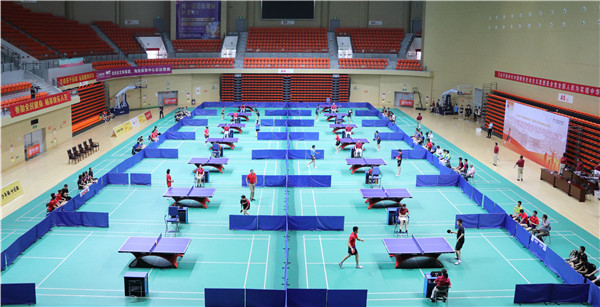 南通海安举行江苏省青少年乒乓球锦标赛